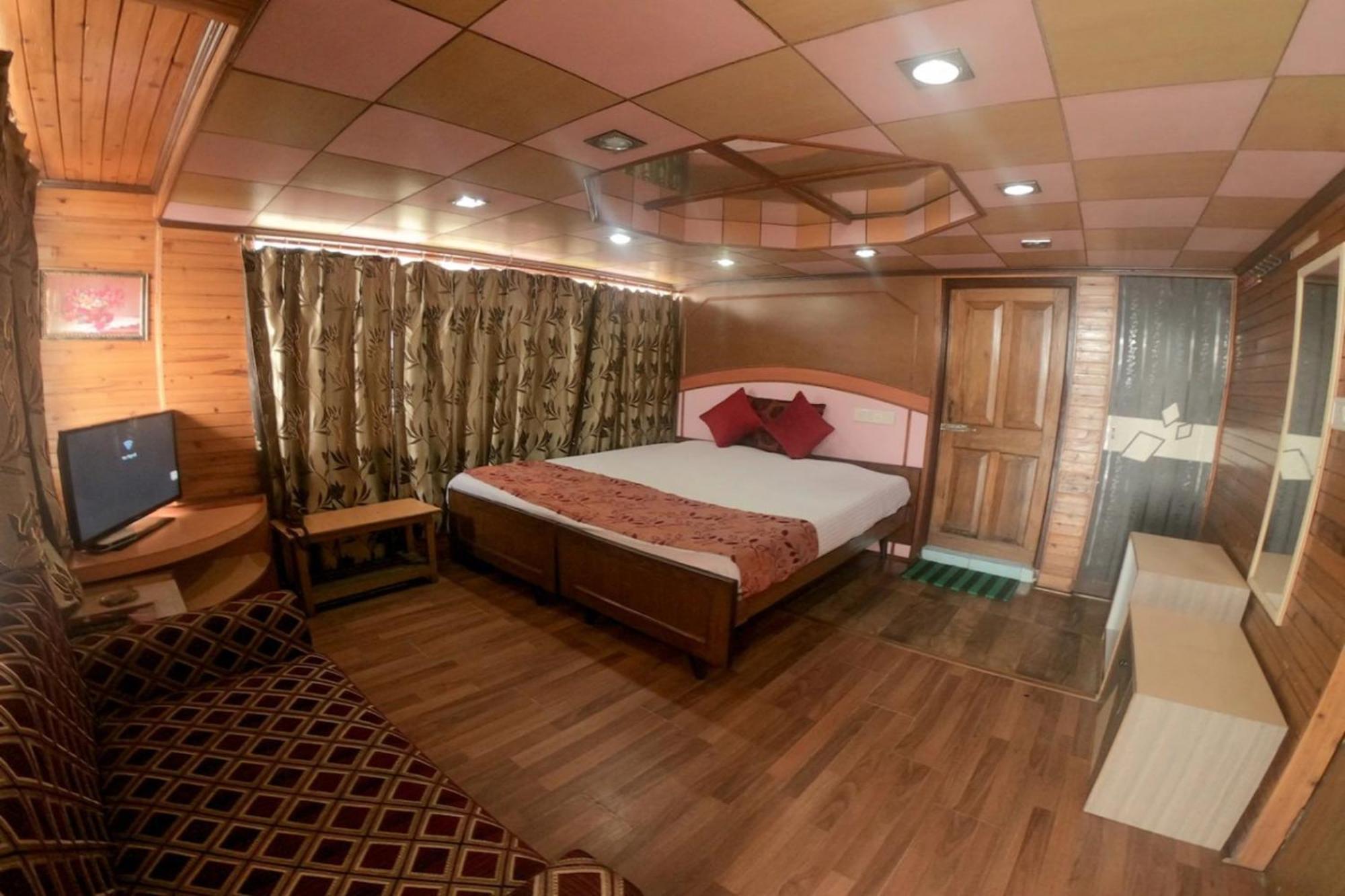 Grg Broadway Mall Road Darjeeling By Royal Collection Hotel Екстериор снимка