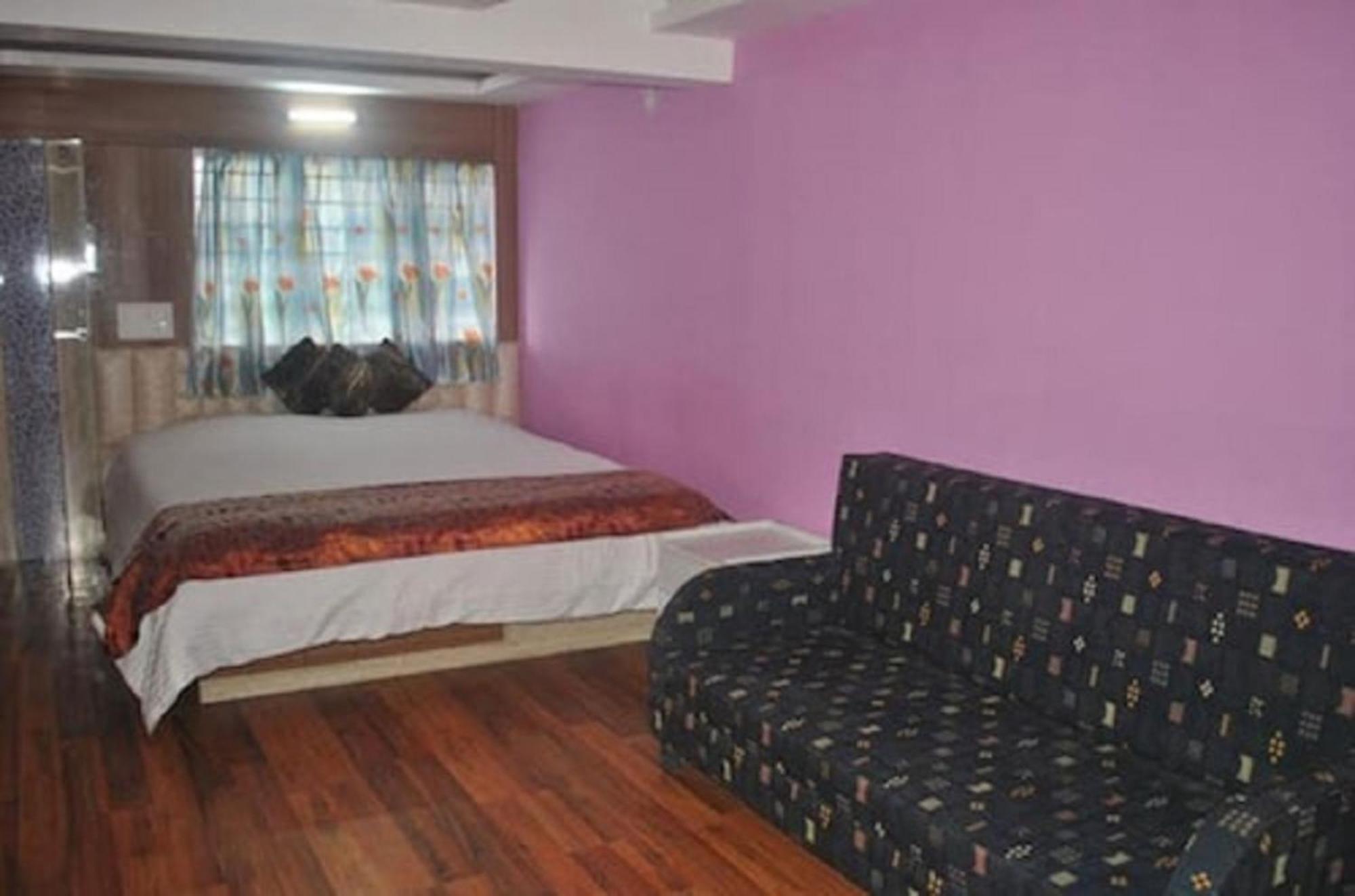Grg Broadway Mall Road Darjeeling By Royal Collection Hotel Екстериор снимка
