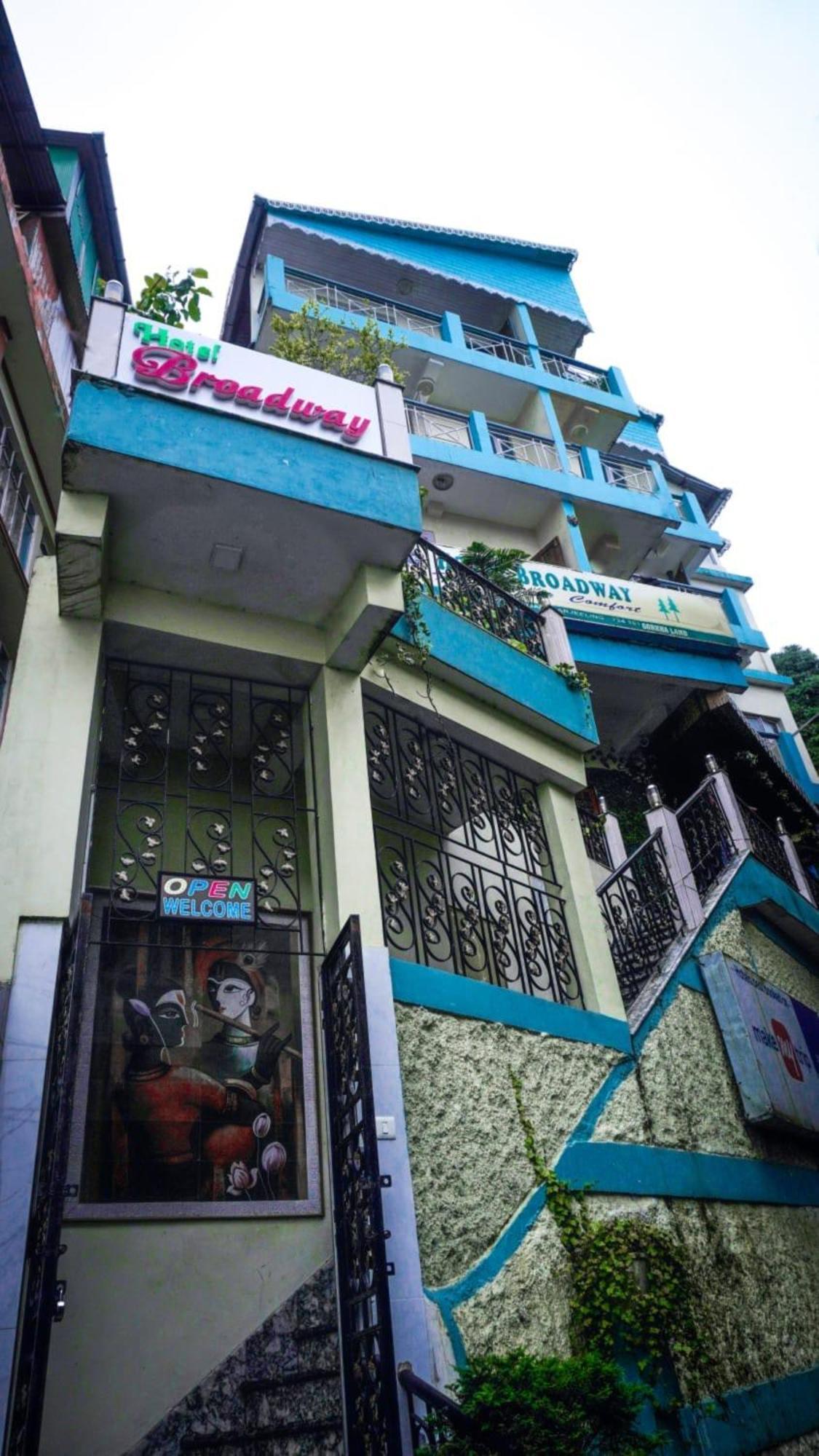 Grg Broadway Mall Road Darjeeling By Royal Collection Hotel Екстериор снимка