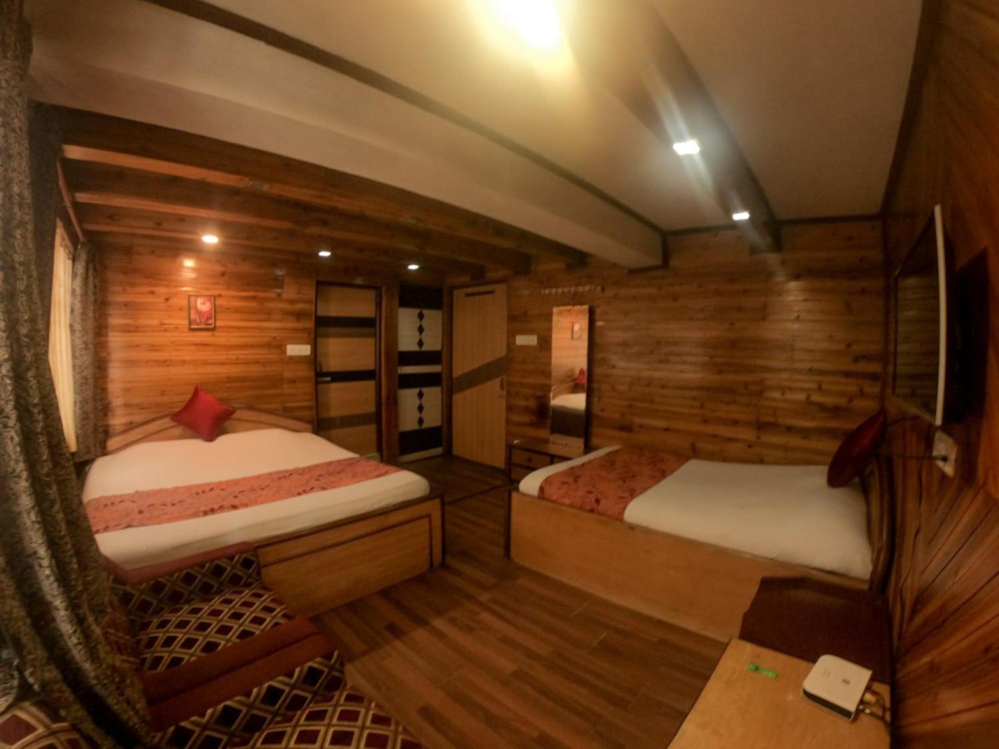 Grg Broadway Mall Road Darjeeling By Royal Collection Hotel Екстериор снимка