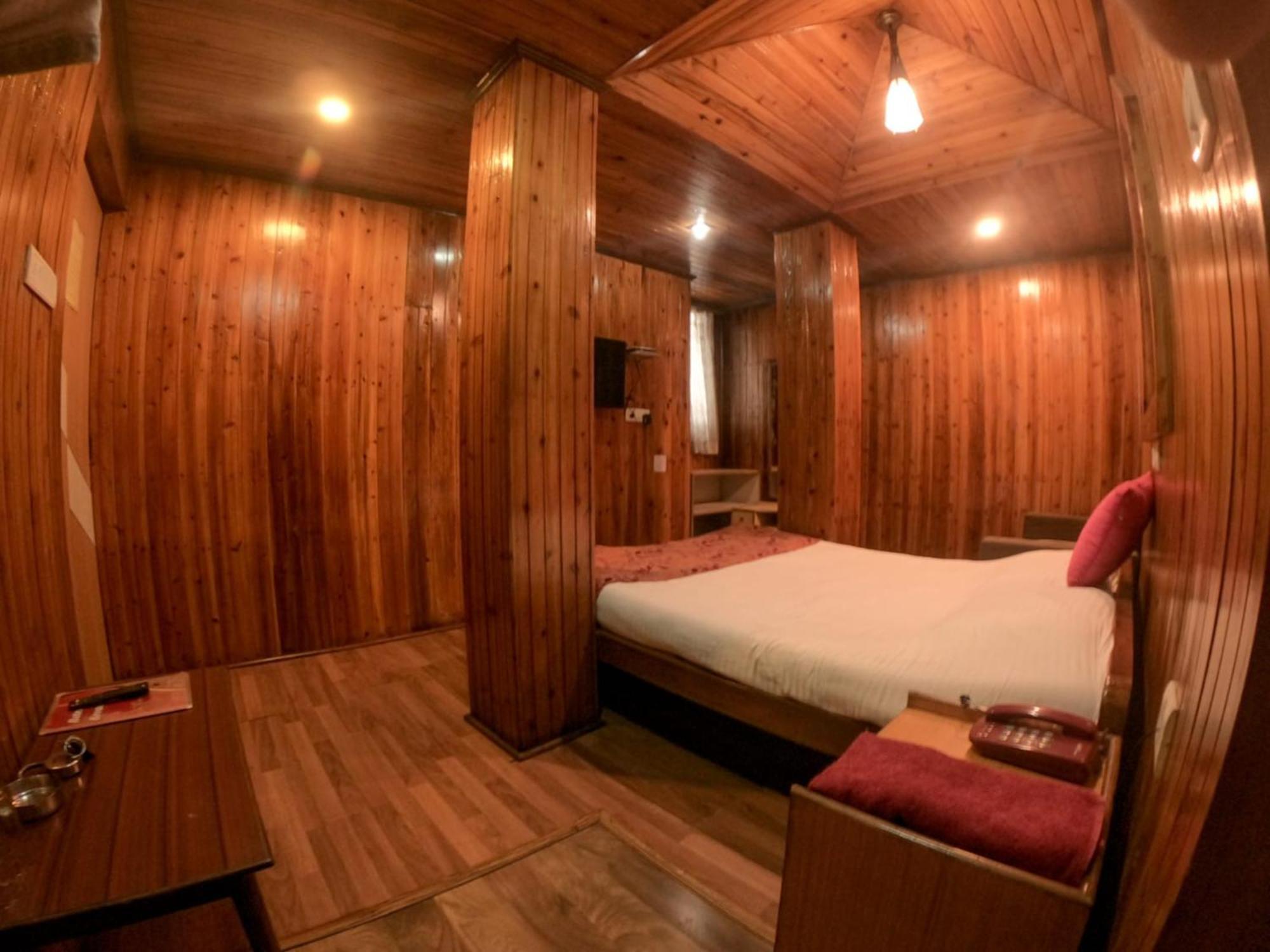 Grg Broadway Mall Road Darjeeling By Royal Collection Hotel Екстериор снимка
